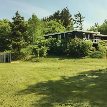 Five-bedroom Holiday In Ferienhaus *